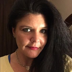 Meet your Posher, Latasha