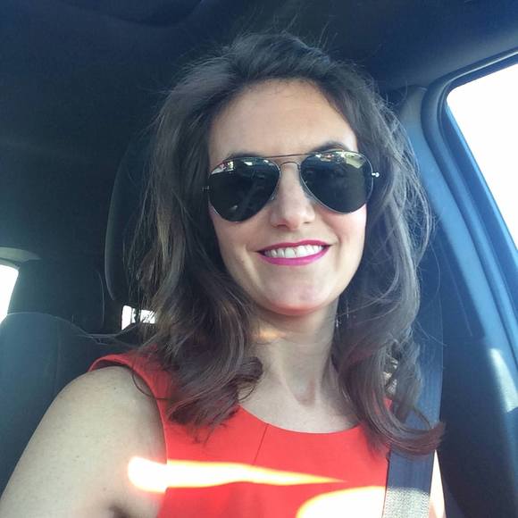 Meet your Posher, Jen - Picture 2 of 4