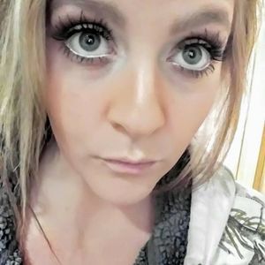 Meet your Posher, Mandy rea