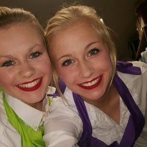 Meet your Posher, Brenna