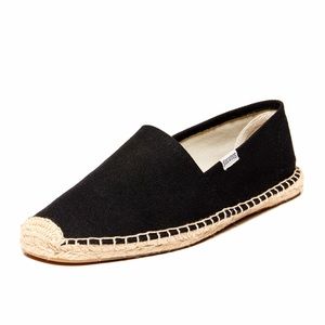 Ashton Kutcher's pick: Soludos Original Dali