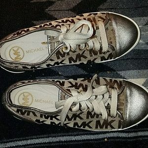 MK shoes