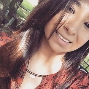 Meet your Posher, Alyssa