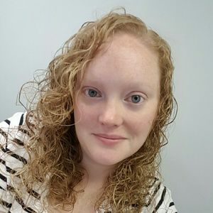 Meet your Posher, Rebecca