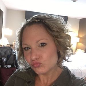 Meet your Posher, Debra