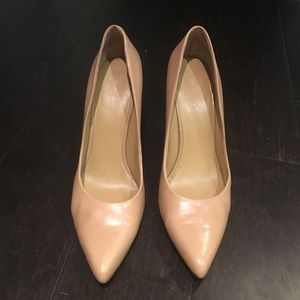 Nine West nude leather heels