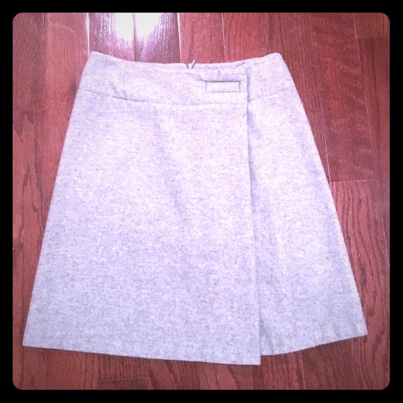 Club Monaco pleated wool skirt