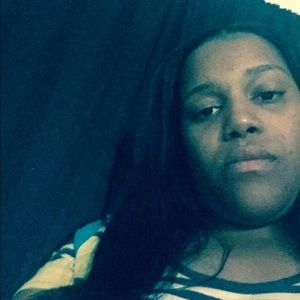 Meet your Posher, Ebony