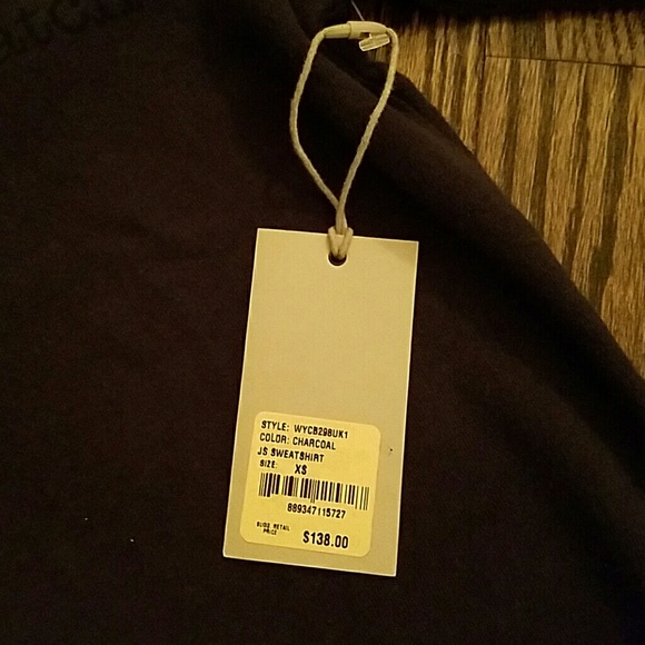 True Religion - Picture 3 of 4