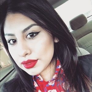 Meet your Posher, Marisol