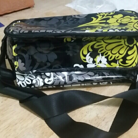 Vera Bradley Lunch Box in Baroque