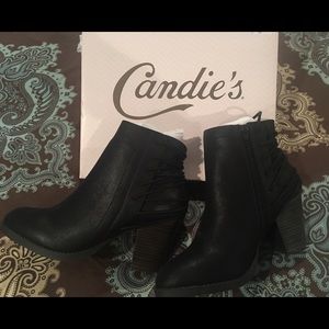 BNIB black ankle booties