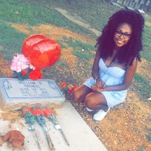 Meet your Posher, Jasmine