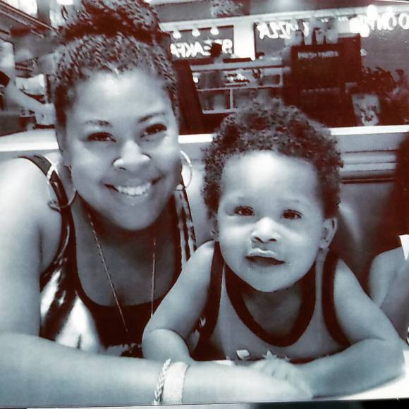 Meet your Posher, Janelle