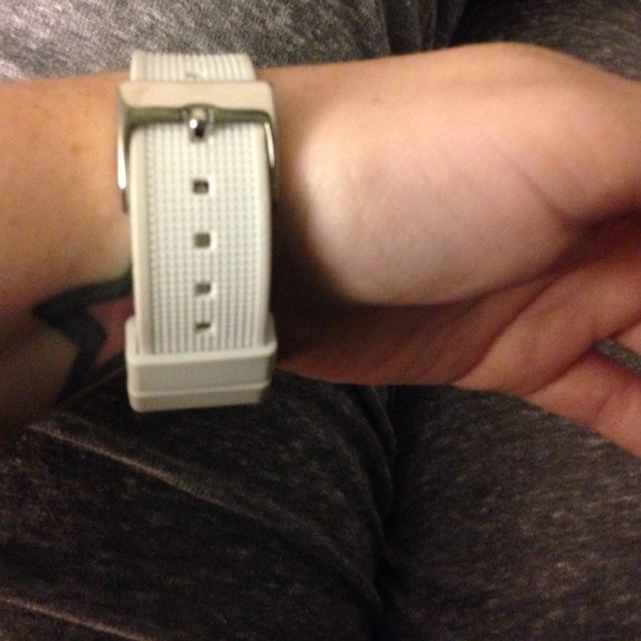 Kenneth Cole Watch - Picture 2 of 2