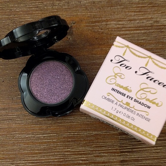 Too Faced Singles Eyeshadow "Poison Orchid"