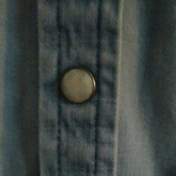Button down shirt - Picture 3 of 3