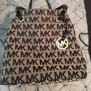 Michael Kors Tote