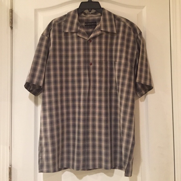 Short sleeve button