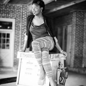 Meet your Posher, Alia