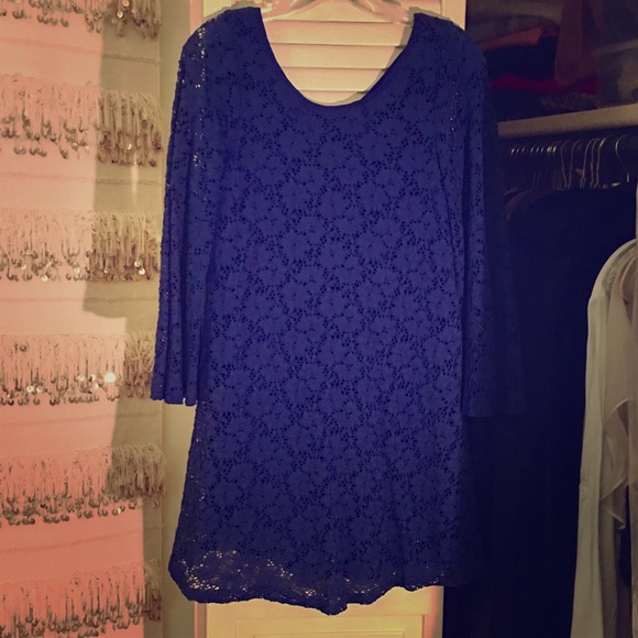 LuLus Blue lace dress
