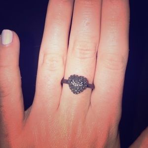 Juicy Couture statement ring 💍