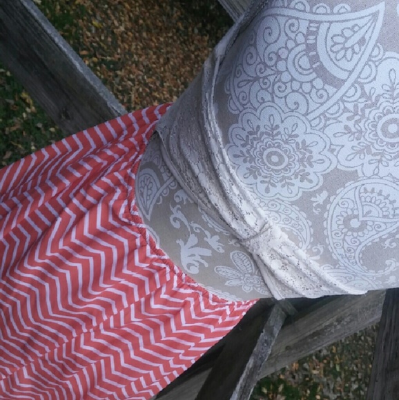 OFF WHITE & CORAL STRAPLESS DRESS - Picture 3 of 3