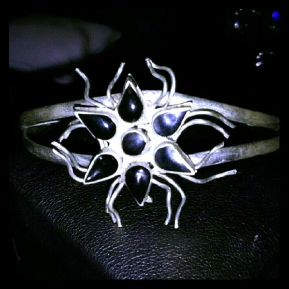 . 🚫sold🚫Silver bracelette