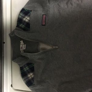 Vineyard vines sweatshirt!