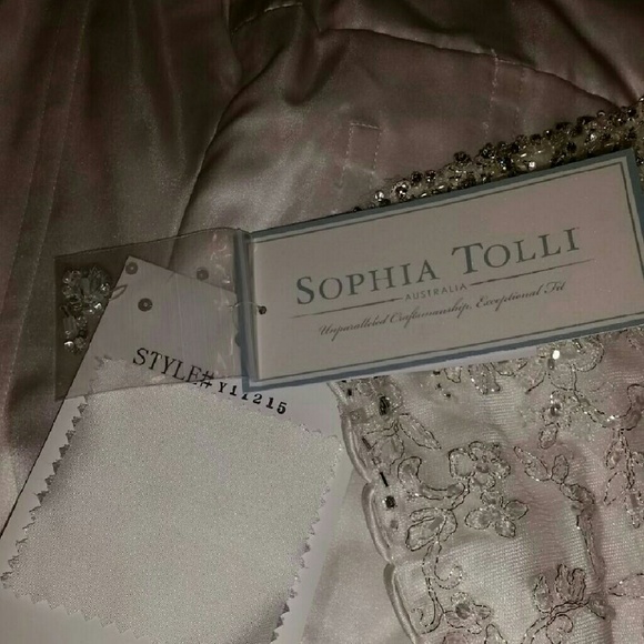 SOLD!!HOST PICK!!! Sophia Tolli Wedding Gown NWT - Picture 3 of 5