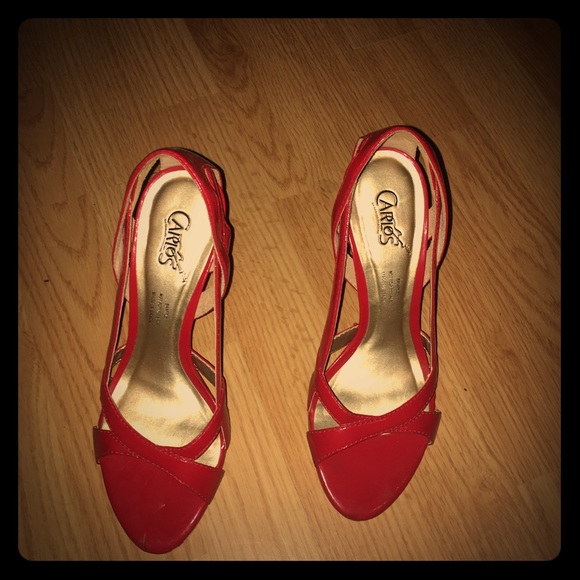 Carlos Santana red pumps. Size 6.