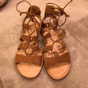 Dolce vita lace up suede sandal. Brown. Brand new