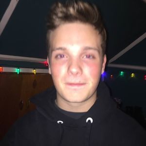 Meet your Posher, Sebastian