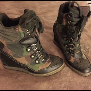 GUESS sneaker wedges