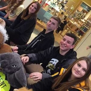 Meet your Posher, Clay