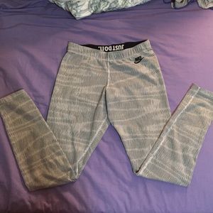 Nike leggings