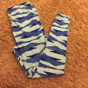 LuLaRoe Tall & Curvy leggings