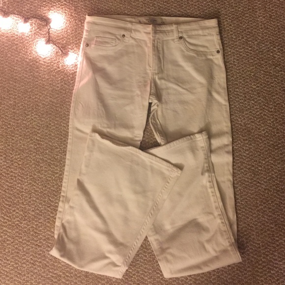 ❌❌SOLD❌❌Abercrombie & Fitch flare jeans size 4