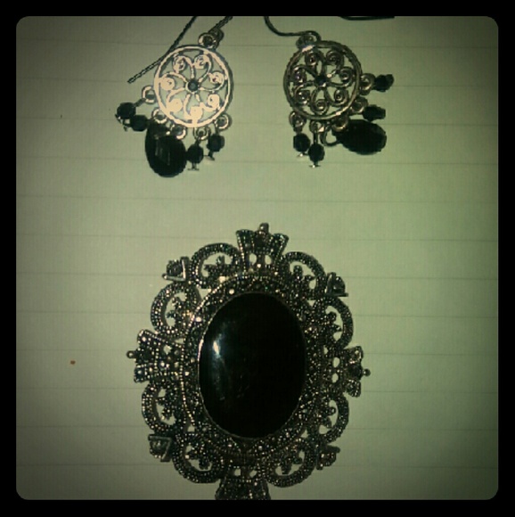 Vintage earrings and pendant