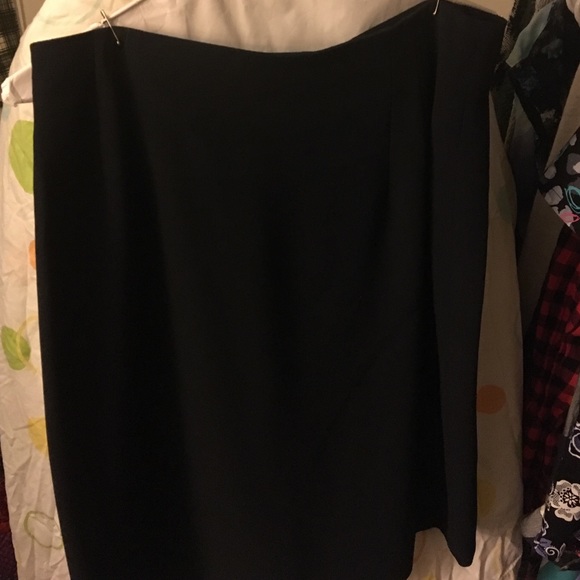Jones New York Mid-Length Black Dress Skirt