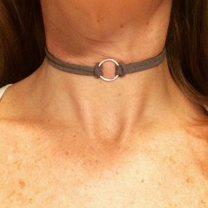 Choker necklace