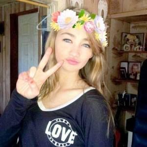 Meet your Posher, Abigail