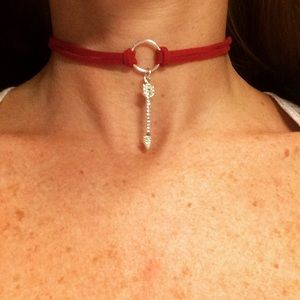 Choker necklace