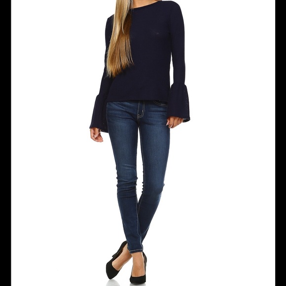 Last 1🎉Navy Blue Waffle Knit Long Bell Sleeve Top - Picture 3 of 4