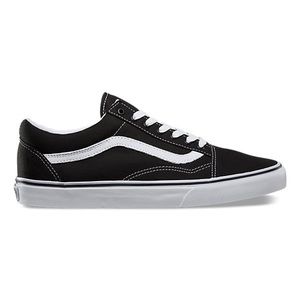 OLD SKOOL VANS IN BLACK N WHITE PERFECT CONDITION