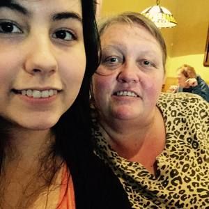 Meet your Posher, Teresa