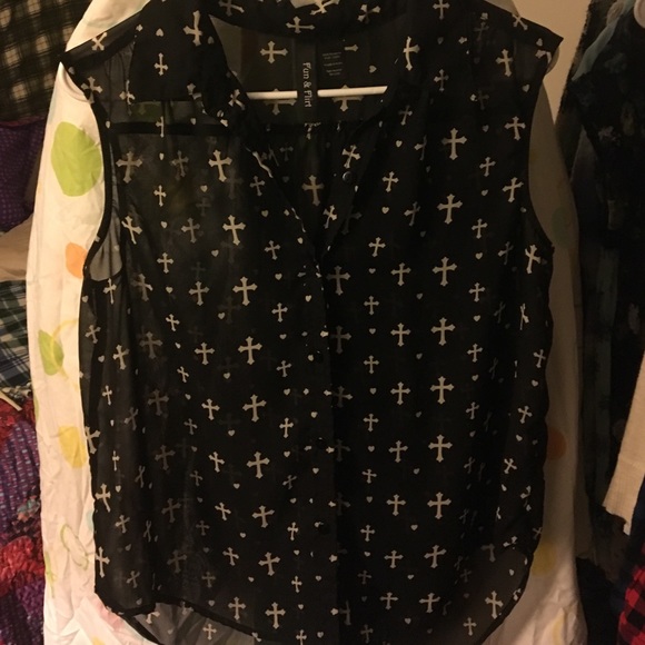Fun & Flirt Women's Cross Design Button Down Shirt - Picture 1 of 4