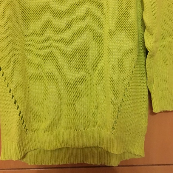 Sweater - Picture 3 of 4