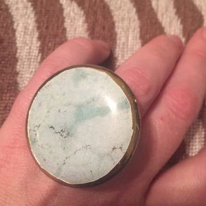 BNWT: brass rimmed tree agate statement ring