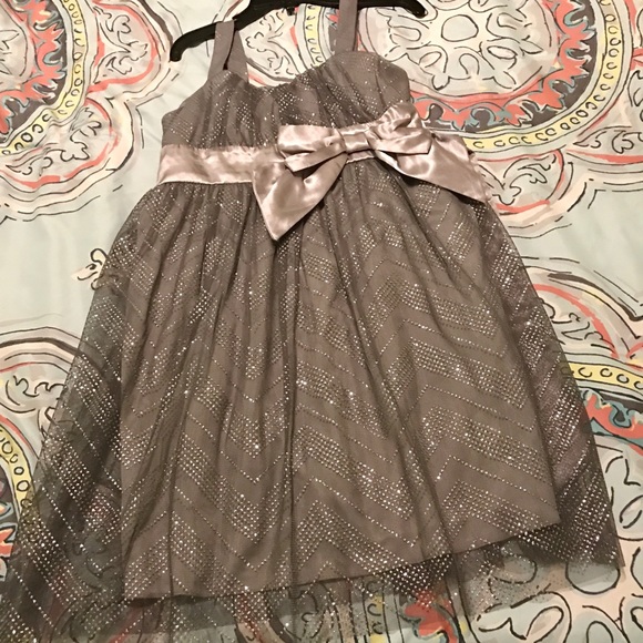 Little girl's dress